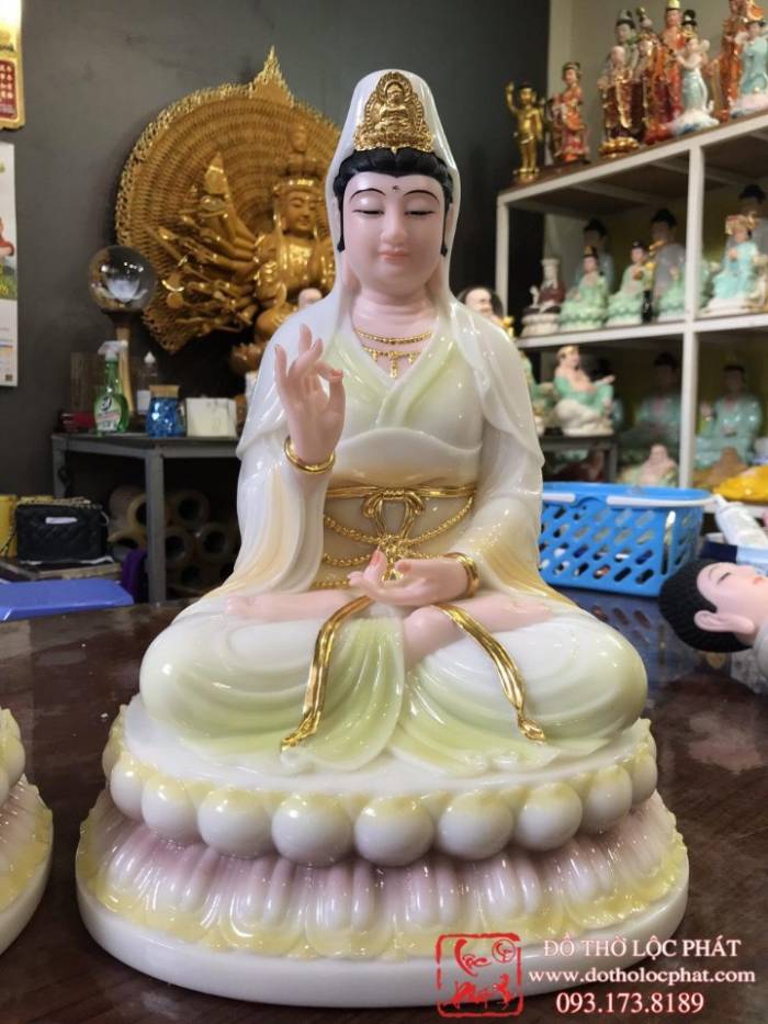 Quan Thế Âm Bồ Tát