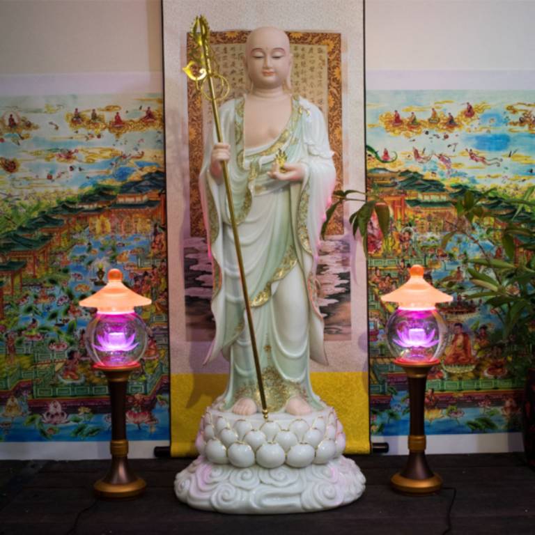 Mục Kiền Liên Bồ Tát là một trong mười đại đệ tử của Đức Phật Thích Ca, được thọ ký danh hiệu Đa Ma La Bạt Chiên Đàn Hương Phật