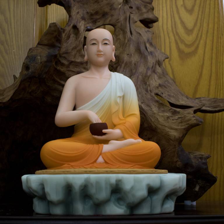 Thánh Tăng Sivali là vị Thánh đệ tử có tài lộc đệ nhất dưới thời Đức Phật Thích Ca mâu Ni