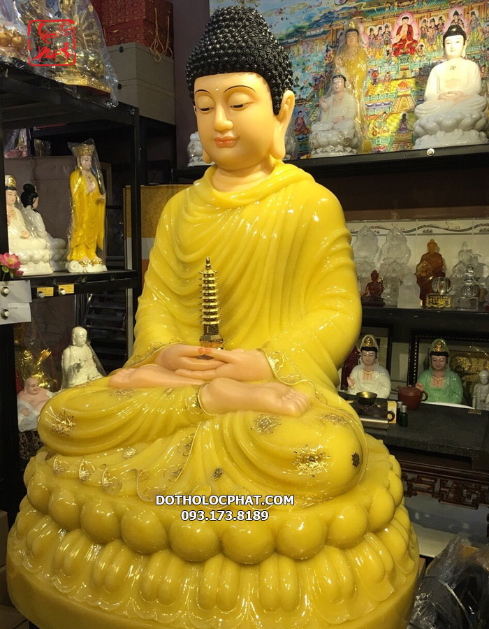 Phật Dược Sư Lưu Ly Quang Như Lai là tôn chủ của thế giới Tịnh Lưu Ly, toàn thân Ngài có màu xanh ngọc lưu ly