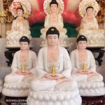 Phật Dược Sư hiếm khi thờ độc tôn mà được thờ trong bộ Tam Thế Phật hoặc Đông Phương Tam Thánh Phật