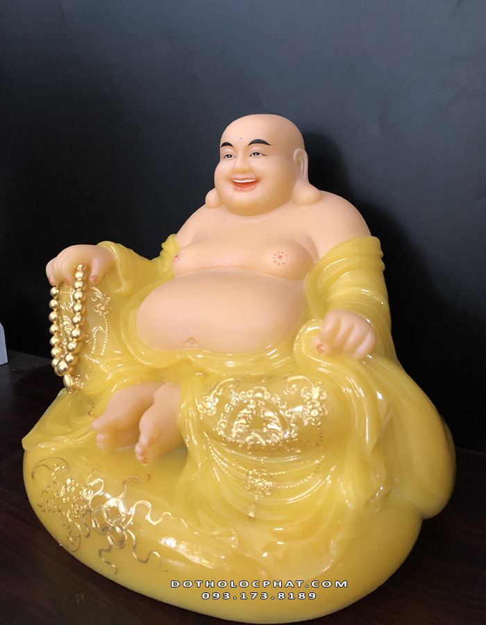 Tượng Phật Di Lặc tay cầm túi tiền, chuỗi tràng hạt bằng bột đá thạch anh đẹp