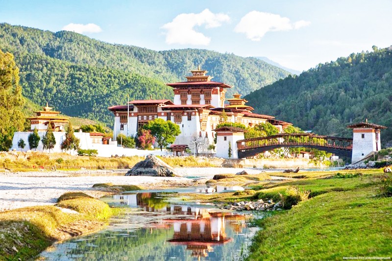 Đức Liên Hoa Sinh đã giúp cho việc xây dựng tu viện Phật giáo đầu tiên tại Tây Tạng được hoàn thiện