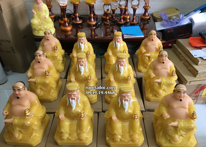 Chọn kích thước tượng ông địa thần tài phù hợp